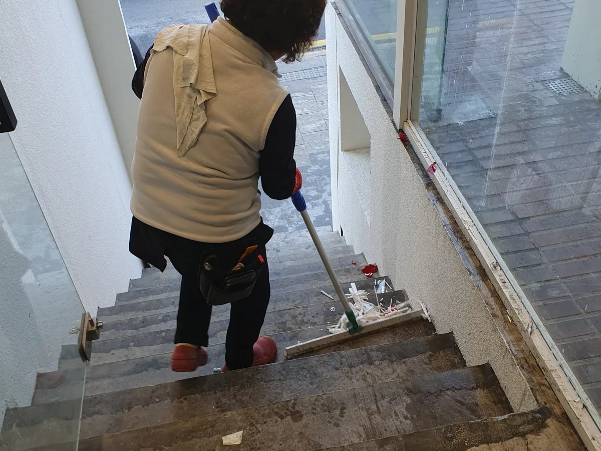 세종시 집현동 출입 계단·입구 세면대 살균 위생청소 사례 - 행진크린